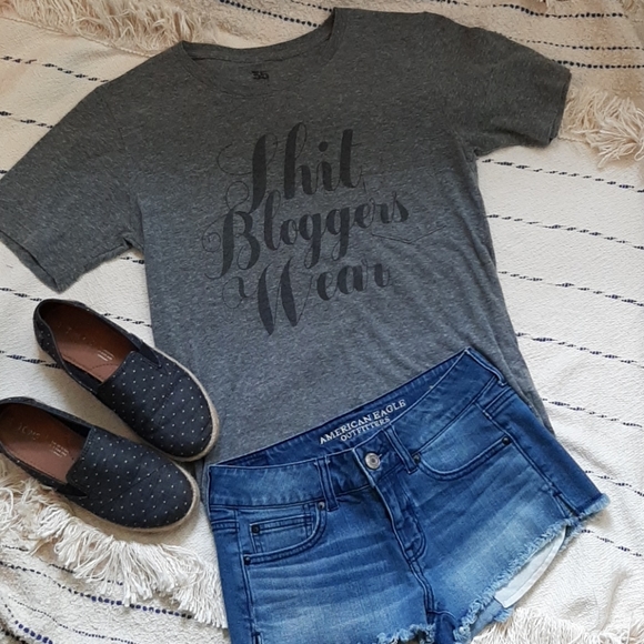 Tee - Picture 2 of 4